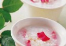 能养生玫瑰花粥的制作方法