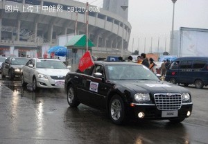 在西湖诗画中款款而行--杭州站巡游活动(图)