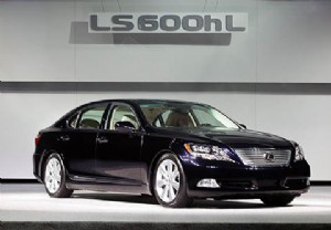 雷克萨斯LS600hL中国上市 预售价159.8万